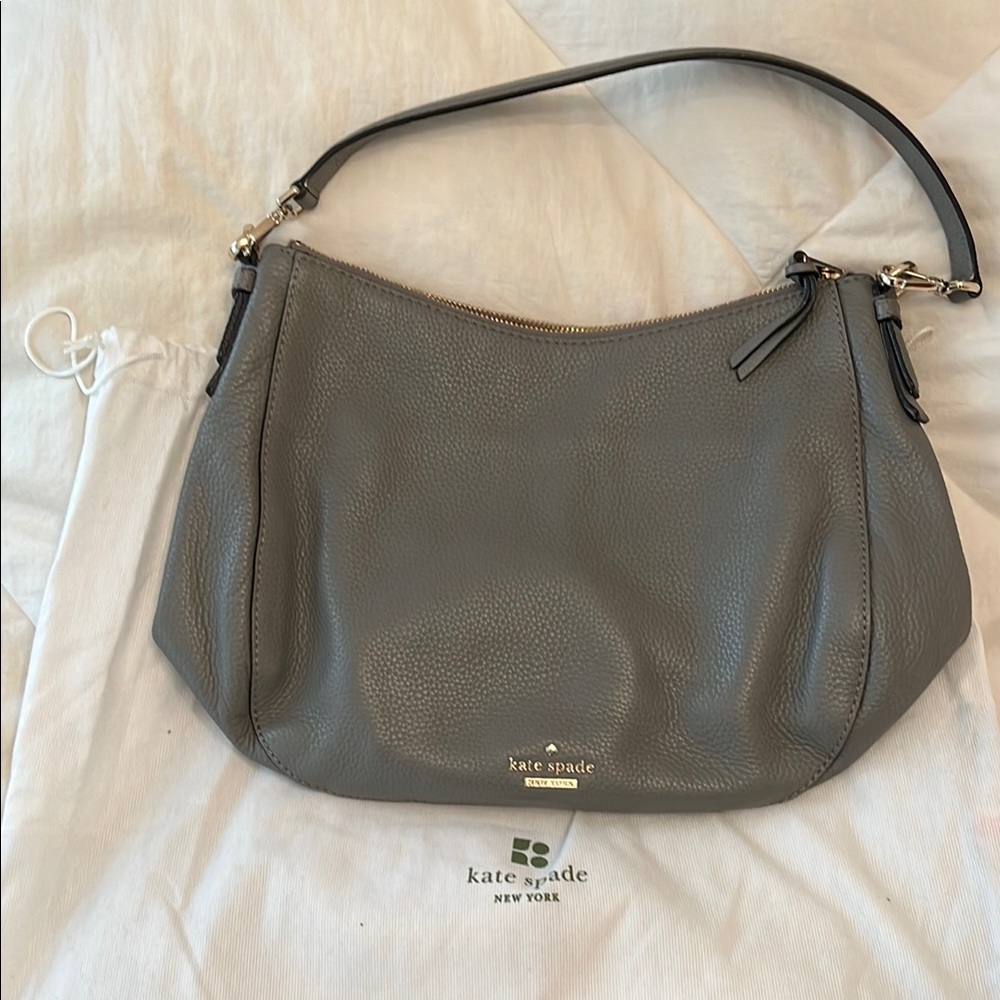 Kate Spade Gray Shoulder Bag with Adjustable Strap and Gold Hardware